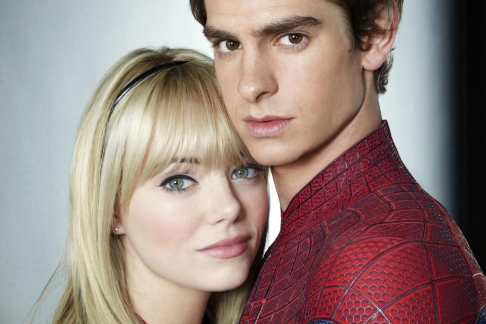 Damit war Emma Stone schließlich im Blockbuster-Kino angekommen: 2012 spielte sie die Flamme des "Amazing Spider-Man". Das Erstaunen war groß, den Rotschopf plötzlich mit blonden Haaren zu sehen. Dabei ist das Stones Naturhaarfarbe. (Bild: 2011 Sony Pictures Releasing GmbH)