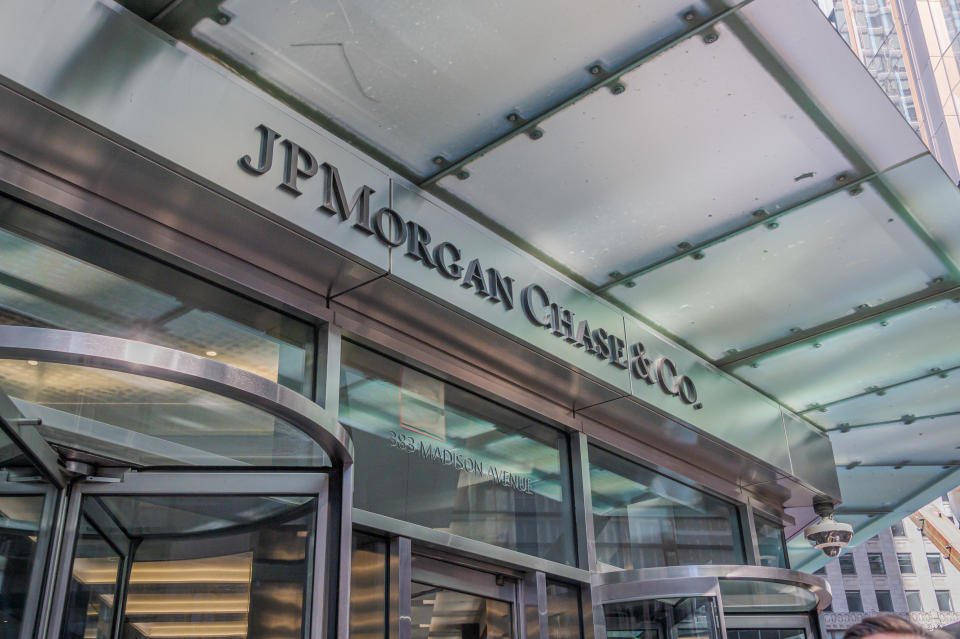 FTSE  MANHATTAN, NEW YORK, UNITED STATES - 2023/03/21: Marquee at the main entrance to the JPMorgan Chase Headquarters Building in Manhattan. (Photo by Erik McGregor/LightRocket via Getty Images)