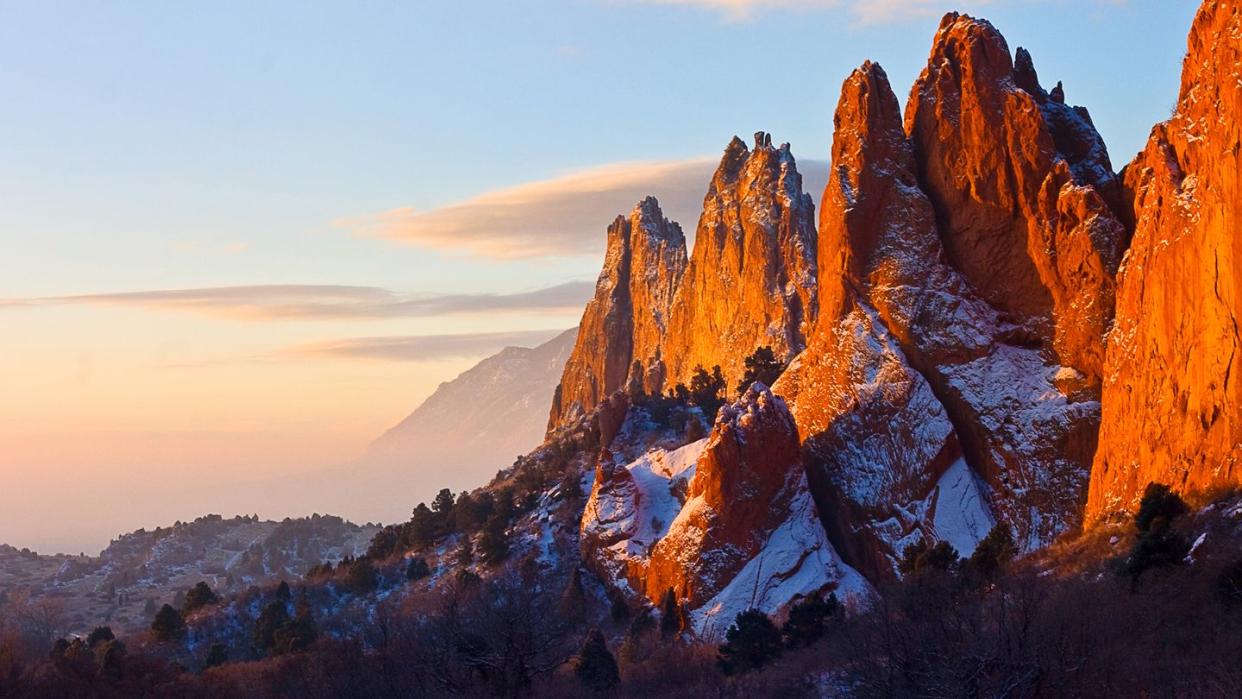 dusting of snow garden of the gods