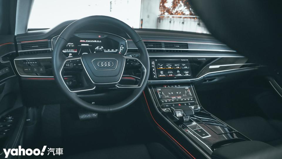 <p>2022 Audi小改款A8 55 TFSI quattro享馭版試駕！-12</p> 