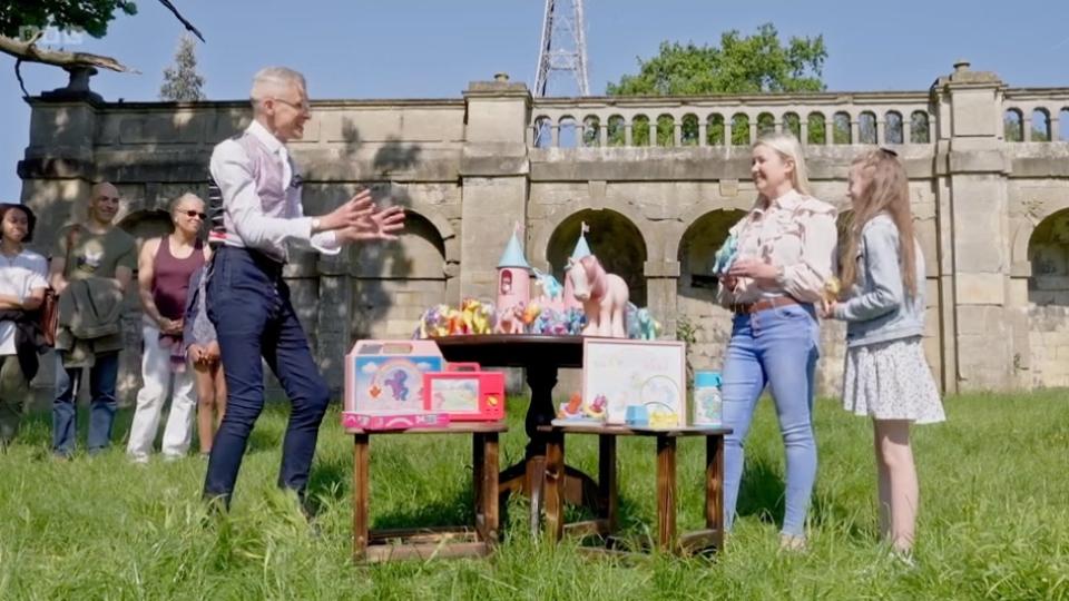 Woman impresses Antiques Roadshow with her My Little Pony collection