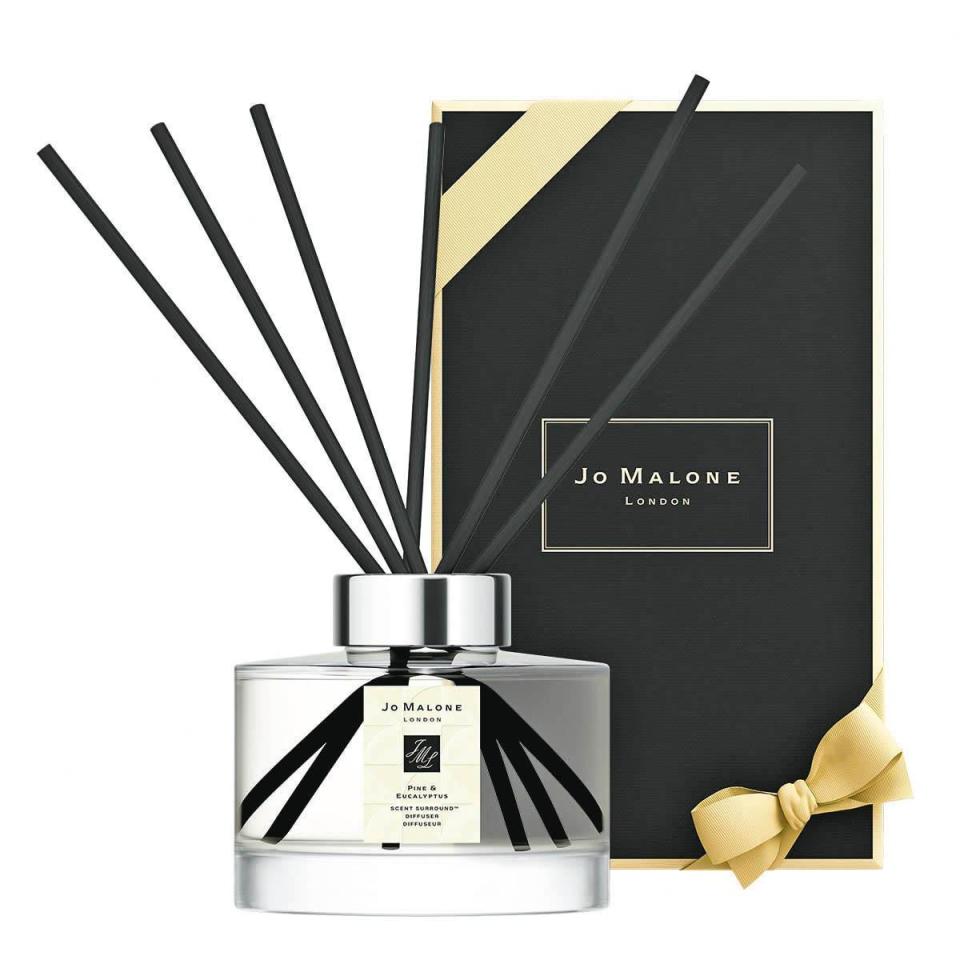 聖誔限量松木與桉樹擴香NT$3,760╱165ml（Jo Malone London提供）