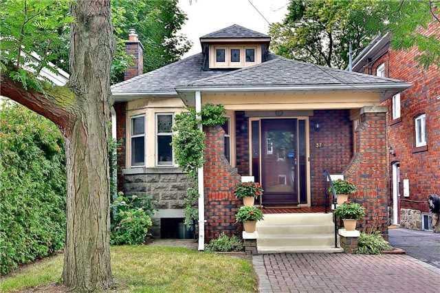 <p><span>37 Mayfield Ave., Toronto, Ont.</span><br> Location: Toronto, Ontario<br> List Price: $989,000<br> (Photo: Zoocasa) </p>