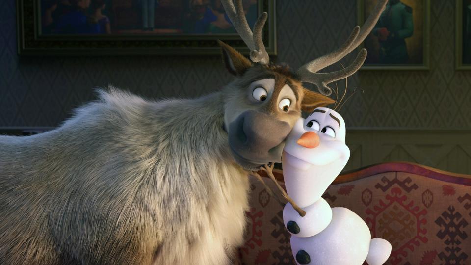 Olaf and Sven buddy up in 'Frozen 2' (Photo: Walt Disney Studios Motion Pictures / courtesy Everett Collection)