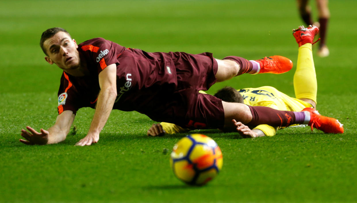 Thomas Vermaelen en acción durante el Villarreal-Barcelona disputado el pasado 10 de diciembre (Foto: REUTERS/Heino Kalis)