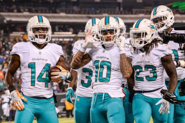 DEVANTE PARKER NUMBER 11 AND KENNY STILLS 10  Miami dolphins players, Miami  dolphins football, Miami dolphins