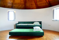 <p>On the second floor there is another bedroom. (Airbnb) </p>