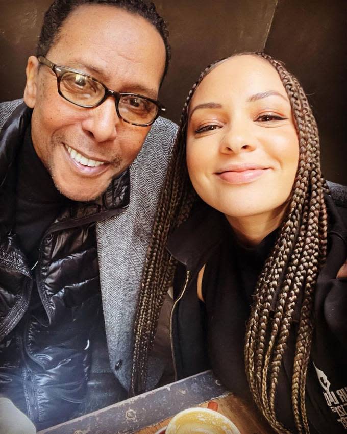 Ron Cephas Jones con su hija Jasmine