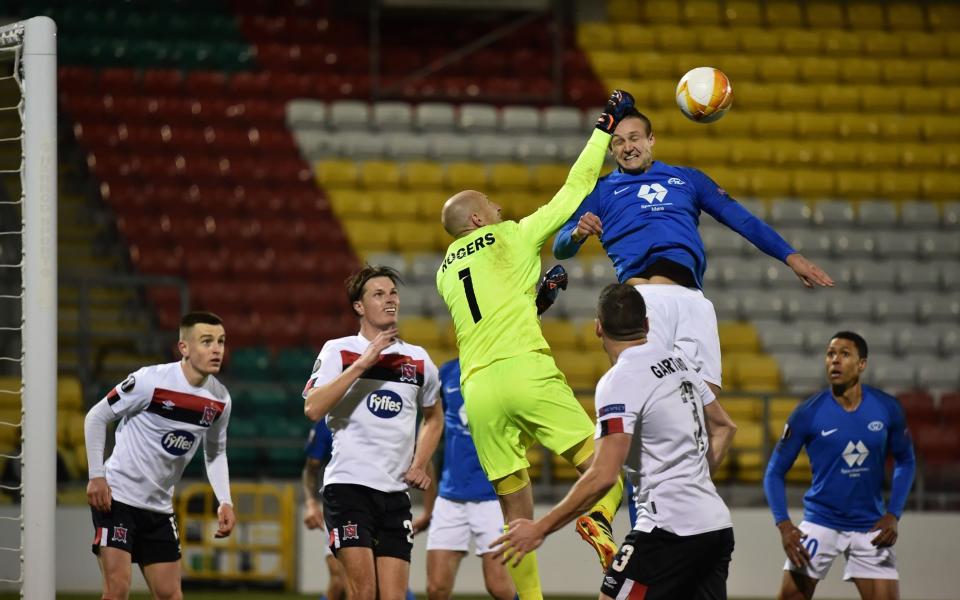 Gary Rogers of Dundalk FC looks to punch the ball clear during the UEFA Europa League Group B stage match between Dundalk FC and Molde FK at Aviva Stadium on October 22, 2020 in Dublin, Ireland. - GETTY IMAGES