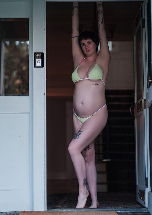 Ireland Baldwin está embarazada de seis meses 