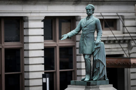 A monument to former U.S. Vice President and Confederate General John Cabell Breckinridge stands outside the Old Courthouse in Lexington, Ky., U.S., August 15, 2017. REUTERS/Bryan Woolston