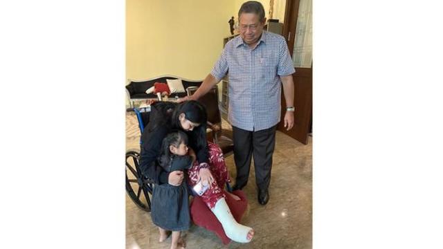 Almira tunggadewi yudhoyono