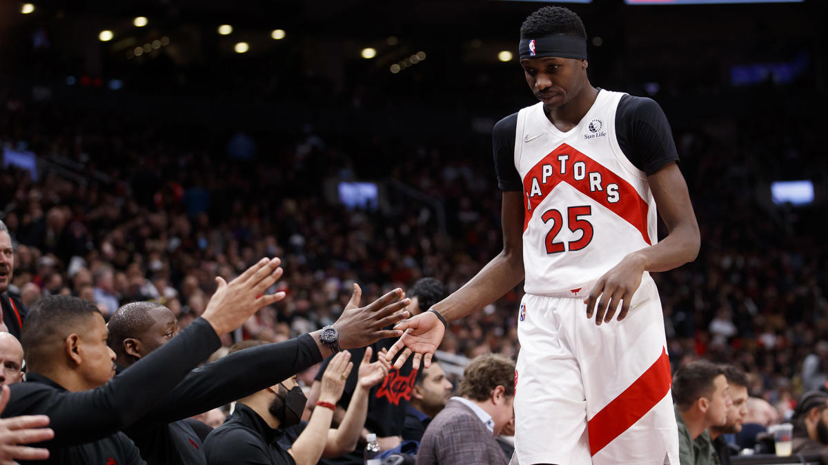 Toronto Raptors center Chris Boucher to miss three-to-four weeks following  surgery on dislocated left finger