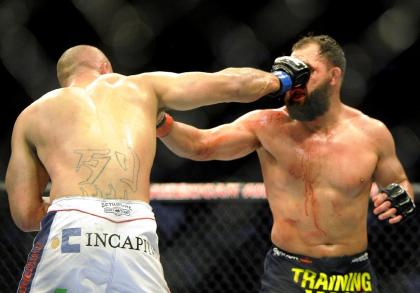 Johny Hendricks' fight with Robbie Lawler wasn't an easy one. (AP)