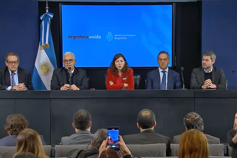 Conferencia de prensa de la ministra de Economía, Silvina Batakis.