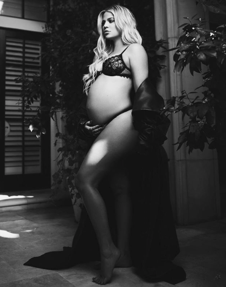 We Found It: Pregnant Khloe Kardashian's Sexy Black Lingerie