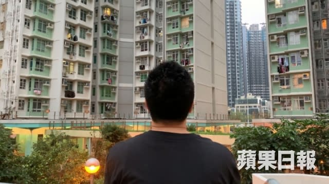 住在啟晴邨五年的居民陳先生，最氣憤是當香港土地資源那麼珍貴的時候，竟然有人如此濫用公屋謀利。