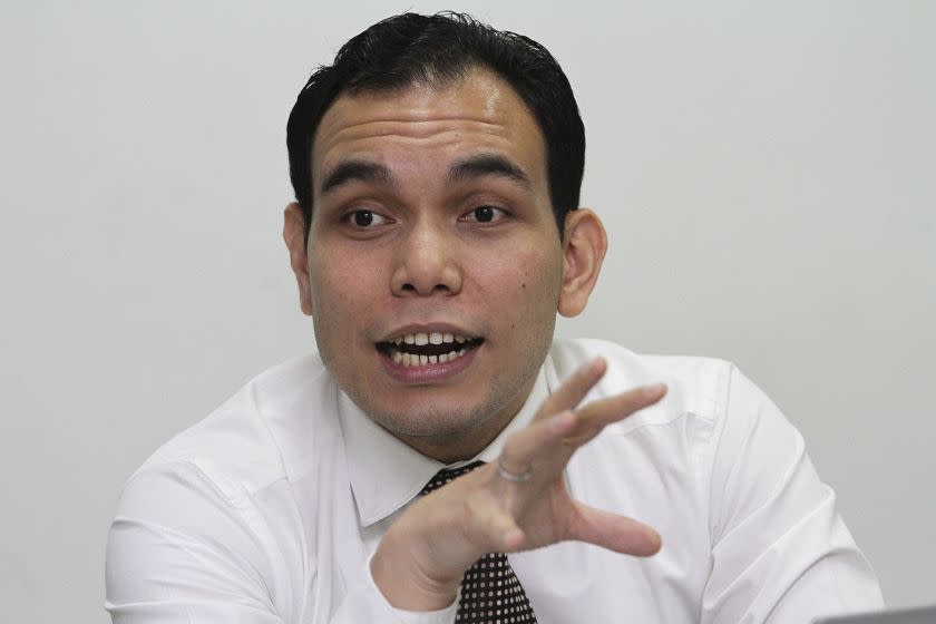 Syahredzan also urged the NRD to take into account the unsolved issue of stateless Malaysians before implementing new guidelines to curb forgery. — Picture by Yusof Mat Isa