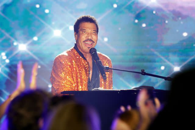 <p>Mireya Acierto/Getty</p> Lionel Richie