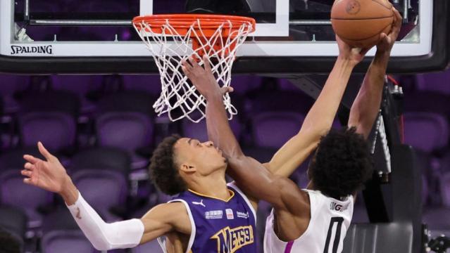 2023 NBA Draft grades: Lakers select Jalen Hood-Schifino with No. 17  overall pick 