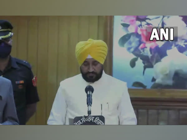 Charanjit Singh Channi taking oath as CM of Punjab. (Photo/ANI) 