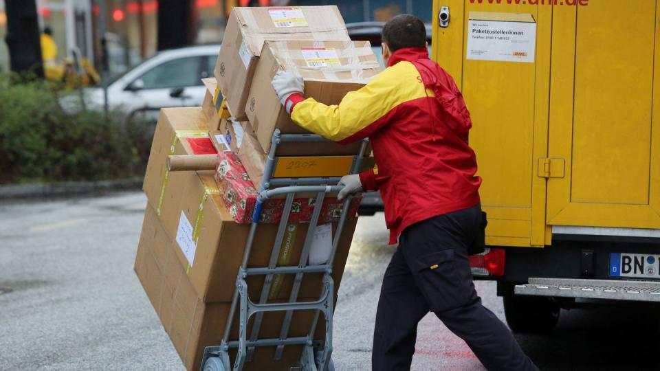 Die Spitzen von Union und SPD haben sich darauf geeinigt, Verbesserungen für Paketboten einzuführen. Foto: Malte Christians