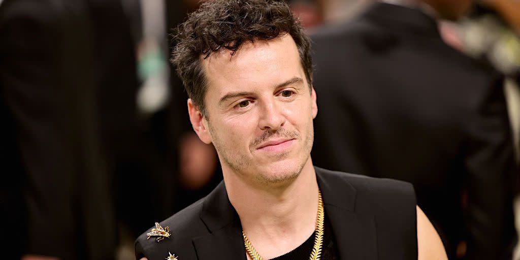 new york, new york may 06 andrew scott attends the 2024 met gala celebrating sleeping beauties reawakening fashion at the metropolitan museum of art on may 06, 2024 in new york city photo by theo wargogathe hollywood reporter via getty images