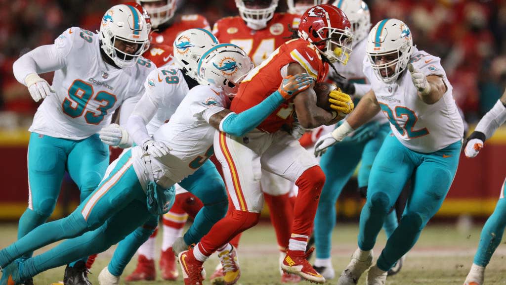  2023 NFL wild card game between Kansas City Chiefs and Miami Dolphins. 