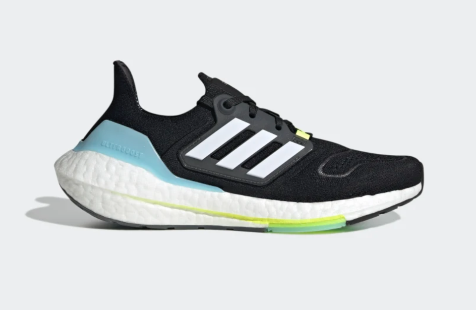 Tenis Ultraboost 22. (Foto: Adidas)