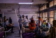 Wider Image: Last doctor standing: Pandemic pushes Indian hospital to brink