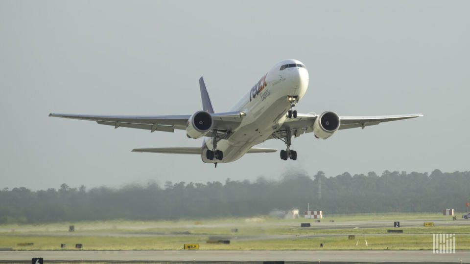 FedEx Express is reducing flight frequency to save money while shipment volumes are in the doldrums. (Photo: Jim Allen/FreightWaves)