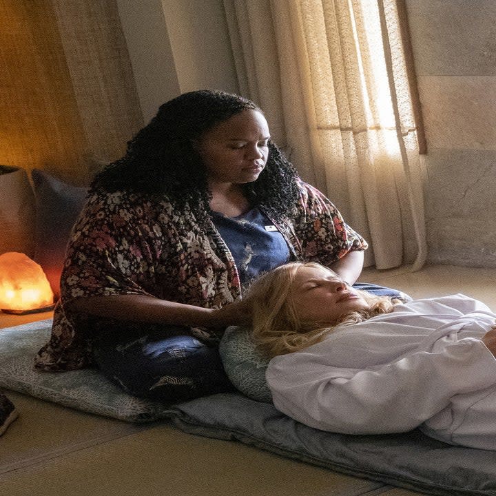 Natasha Rothwell gives Jennifer Coolidge a massage