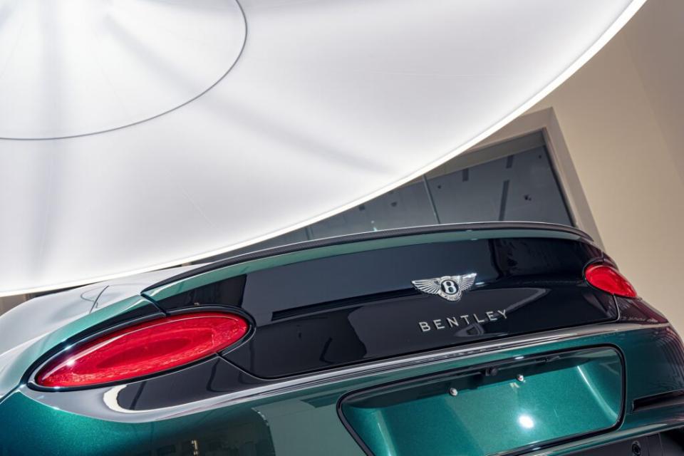 Bentley Continental GT Le Mans限量打造48台車輛皆已售罄，這批珍稀的限量車款由業界歷史最為悠久的客製部門Mulliner，展現細緻技藝手工悉心打造。（圖片提供：Bentley）