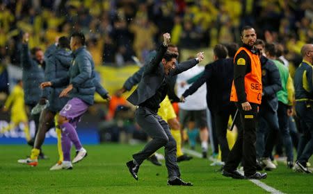 Football Soccer - Villarreal v Liverpool - UEFA Europa League Semi Final First Leg - El Madrigal Stadium, Villarreal, Spain - 28/4/16 Villarreal coach Marcelino Garcia Toral celebrates after Adrian scored their first goal Reuters / Albert Gea Livepic