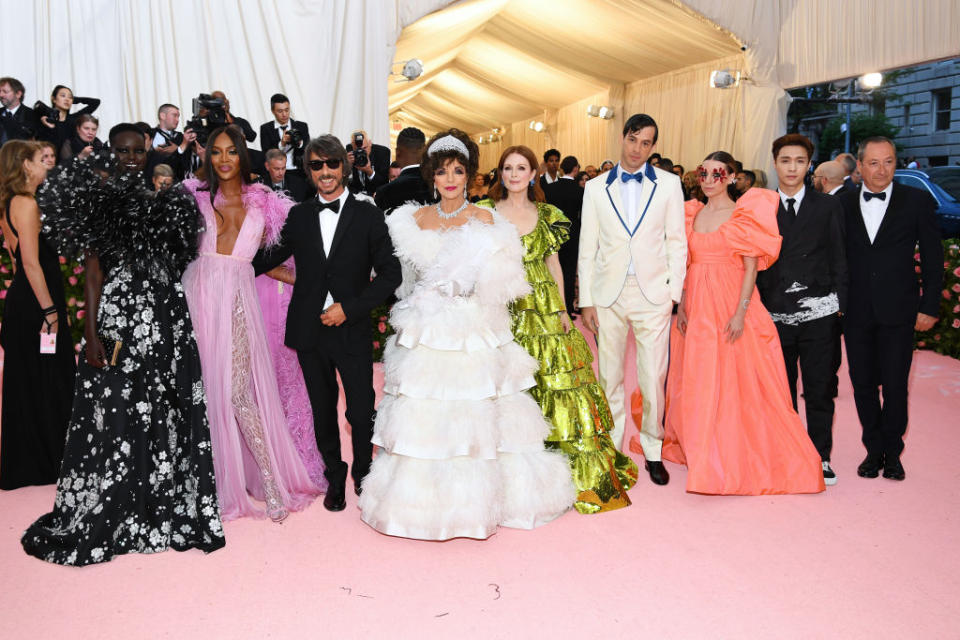 Adut Akech, Naomi Campbell, Pierpaolo Piccioli, Lily Collins, Julianne Moore,  Mark Ronson, Lykke Li, Lay Zhang and Stefano Sassi attend The 2019 Met Gala Celebrating Camp: Notes on Fashion at Metropolitan Museum of Art on May 06, 2019 in New York City.