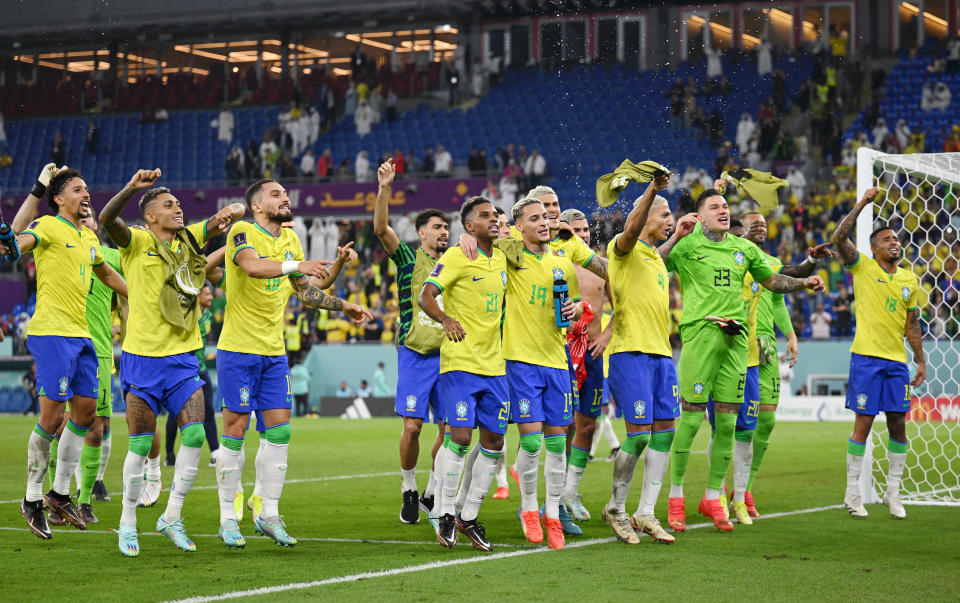 Brasil es el primer equipo del Grupo G en clasificarse a la siguiente ronda  (Foto de: Matthias Hangst/Getty Images)