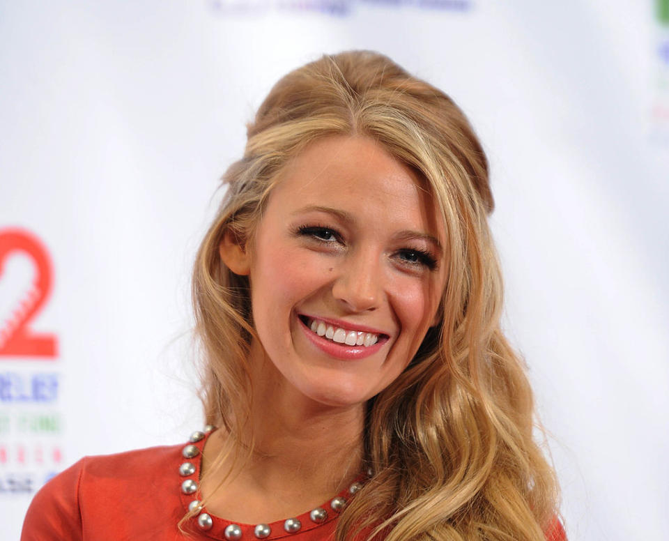 Blake Lively shared the most delightfully dorky picture of herself in scuba gear