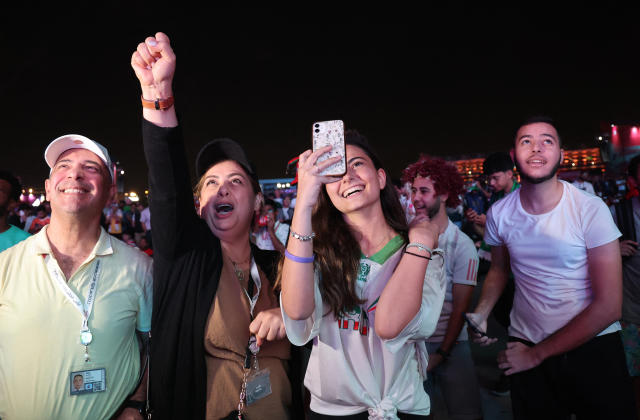 Mundial 2022. Do Qatar a Teerão, as imagens dos festejos iranianos após a  vitória sobre o País de Gales. – Observador