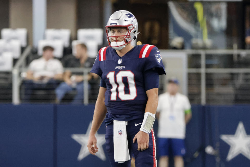 New England Patriots quarterback Mac Jones looks to the sideline in the first half of an NFL football game against the Dallas Cowboys in Arlington, Texas, Sunday, Oct. 1, 2023. (AP Photo/Michael Ainsworth)