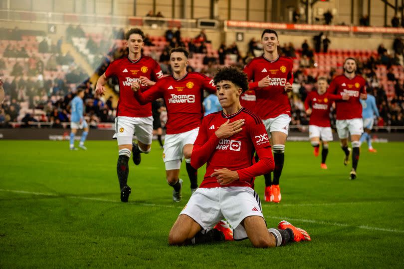 Ethan Wheatley is on the bench for Manchester United against Sheffield United