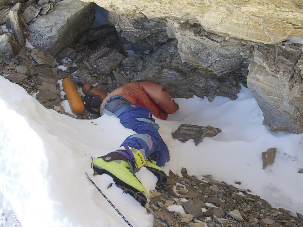 'Green boots', el cadáver del monte Everest que no fue enterrado hasta 20 años después. Foto: Twitter @fasc1nate