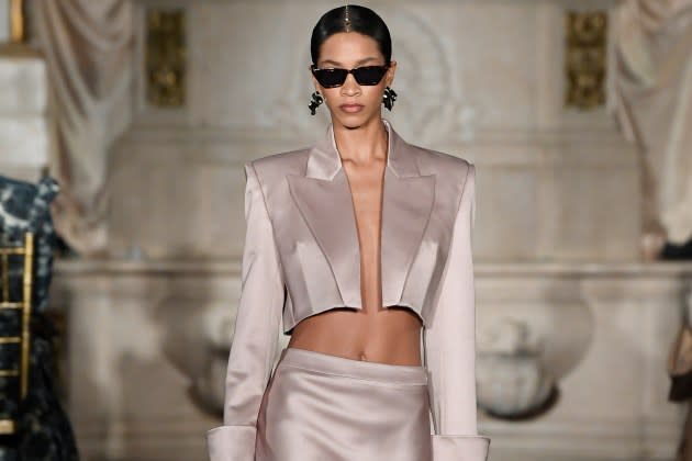 Christian Siriano RTW Fall 2024: Is There Glamour in Space? - Yahoo Sports