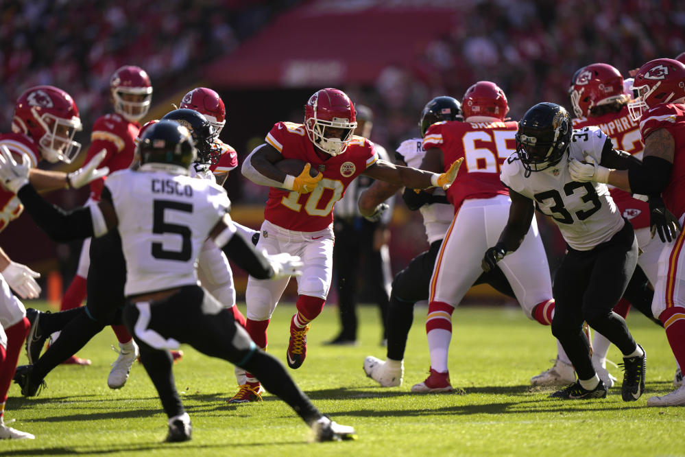 How to Treat Chiefs RB Isiah Pacheco as Fantasy Football Waiver Wire Target