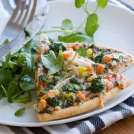 Stir-fry vegetable pizza.