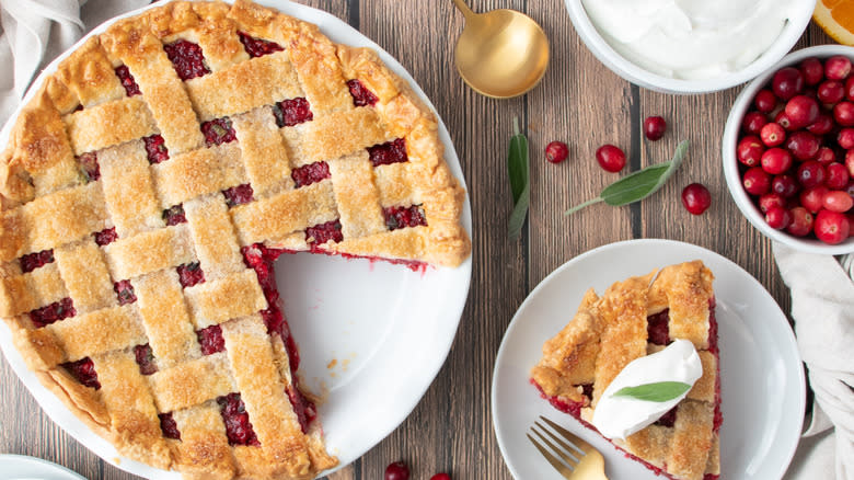 whole cranberry pie and slice