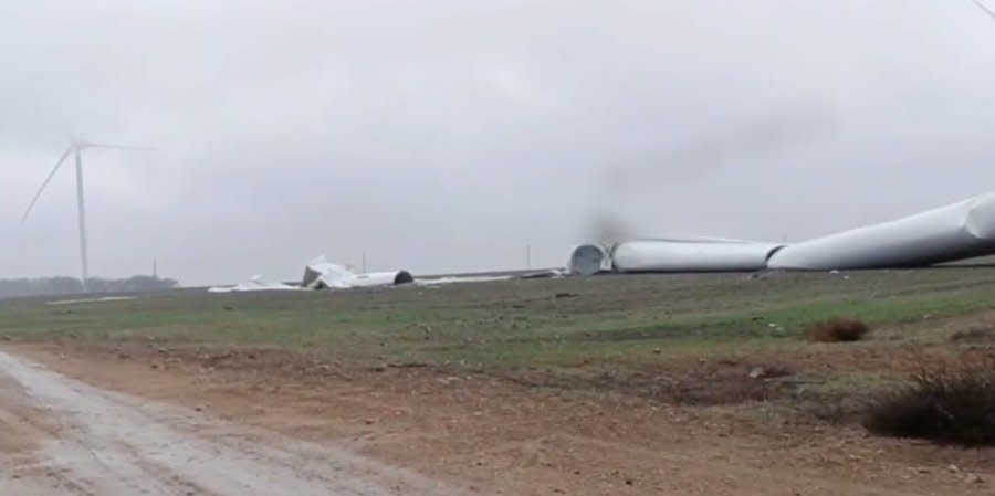 Gusty wind, frost, and freezing rain caused wind turbine capsize in Odesa Oblast