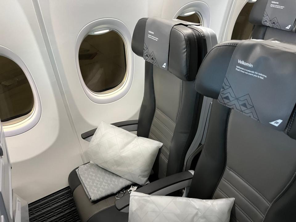 Economy seats on IcelandAir