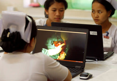 Midwives are seen during training at Central Women's Hospital in Yangon, Myanmar March 17, 2017. Picture taken March 17, 2017. REUTERS/Pyay Kyaw Aung