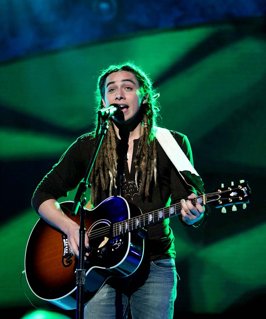 Jason Castro performs as one of the top 9 on the 7th season of American Idol.