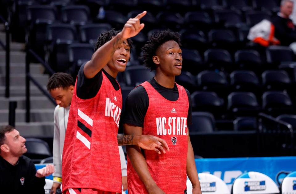 N.C. State’s Terquavion Smith, left, and Jarkel Joiner practice with the team at Ball Arena in Denver, Co. Thursday, March 16, 2023. The Wolfpack will face Creighton in the first round of the NCAA Tournament Friday. Ethan Hyman/ehyman@newsobserver.com